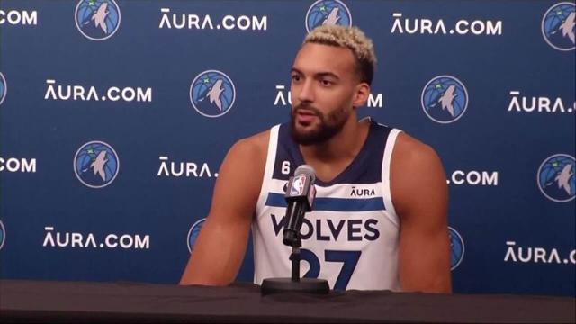 休赛期戈贝尔苦练传球 芬奇看好森林狼双塔前景