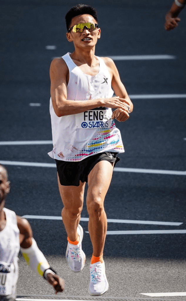 球速体育官方入口-丰配友亚洲第一背后：特步在跑步赛道扎根有多深